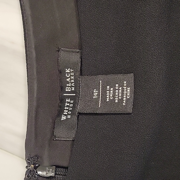 White House | Black Market Dress 🖤 - Picture 6 of 9